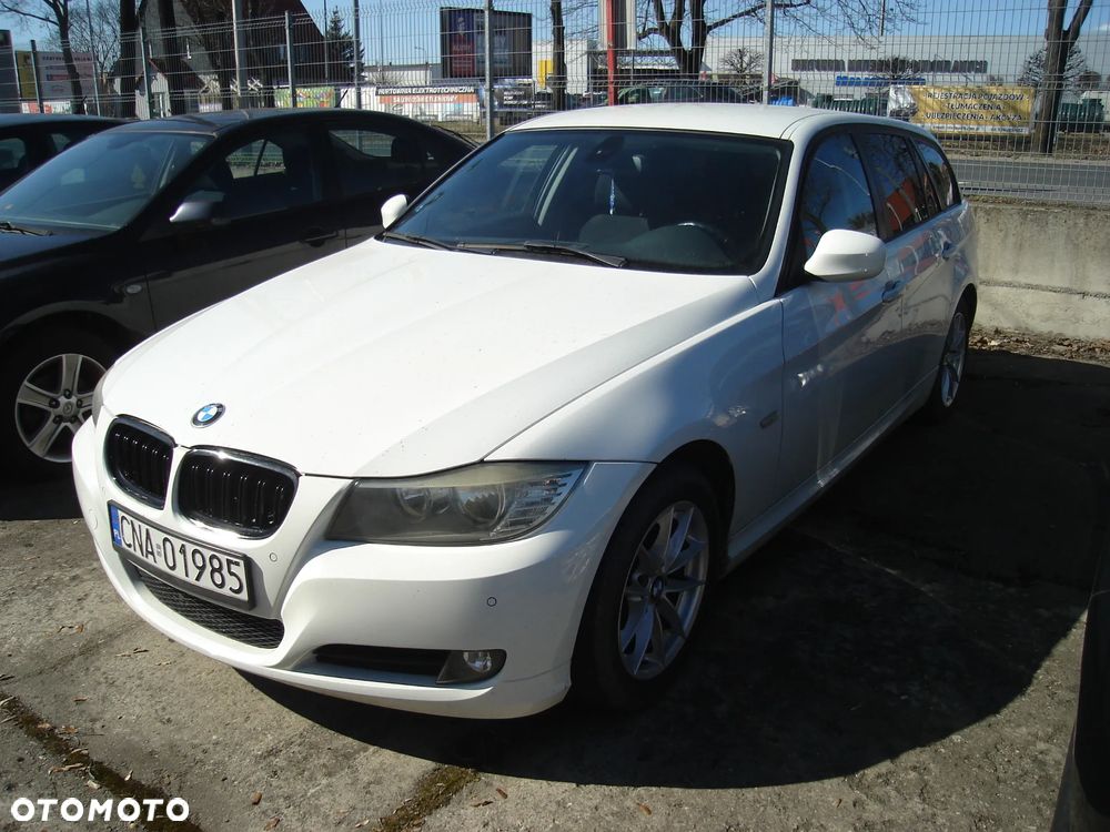 BMW Seria 3 318d DPF Edition Exclusive