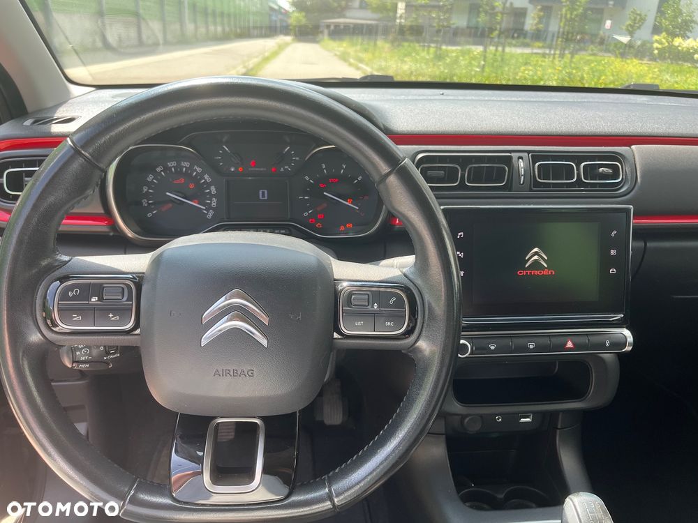 Citroën C3 1.2 PureTech Shine - 3
