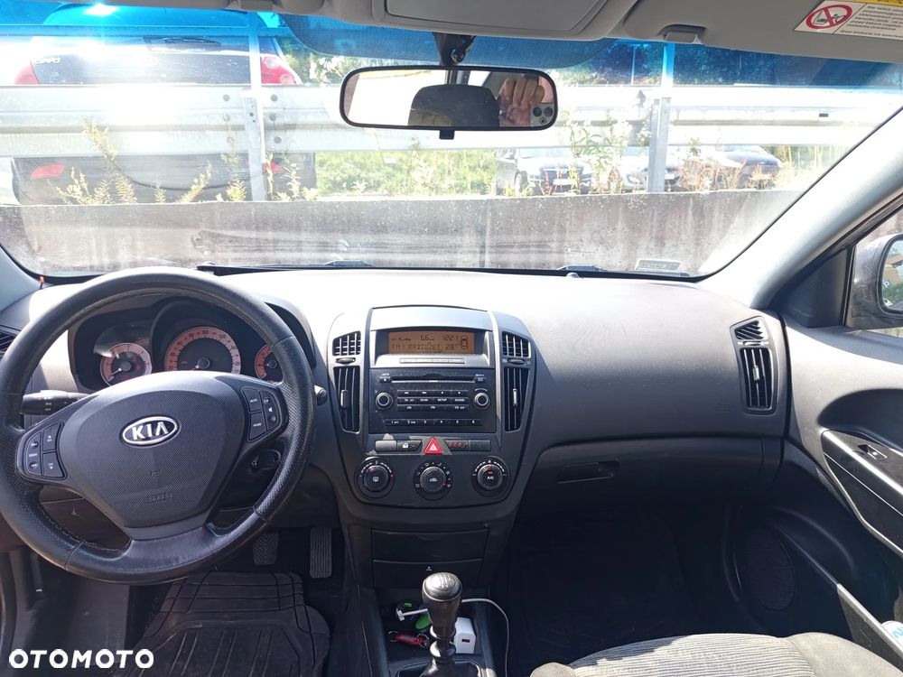 Kia Ceed 1.6 Crdi Comfort - 9