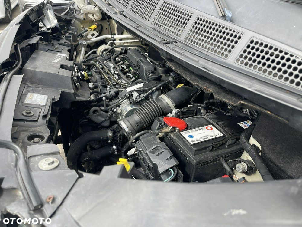 Peugeot Traveller - 14