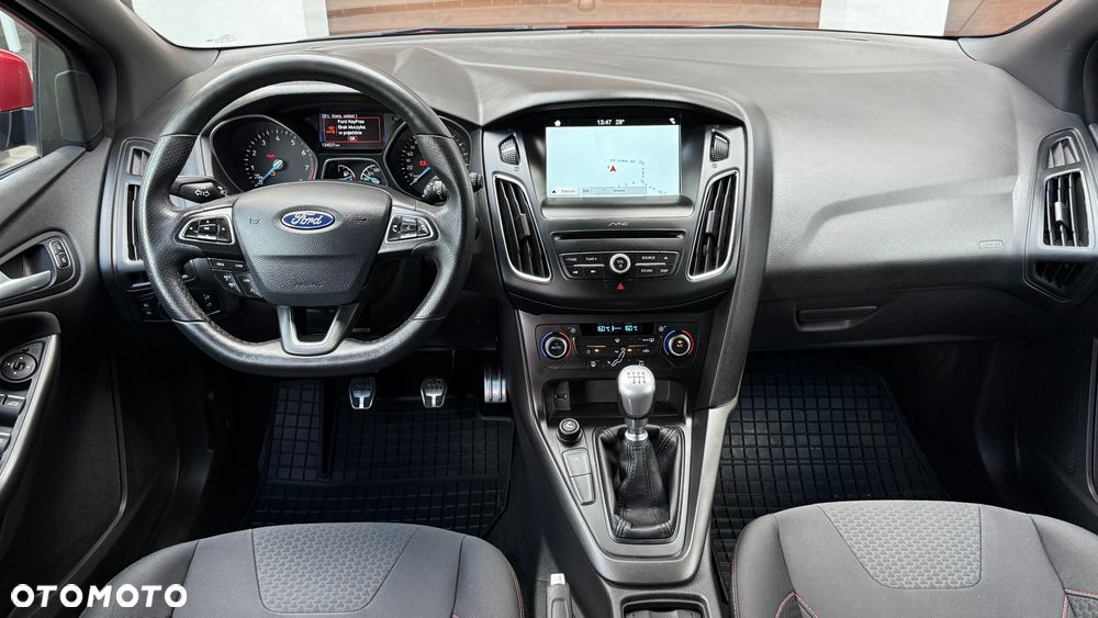 Ford Focus 1.0 EcoBoost Start-Stopp-System ST-LINE DESIGN - 7