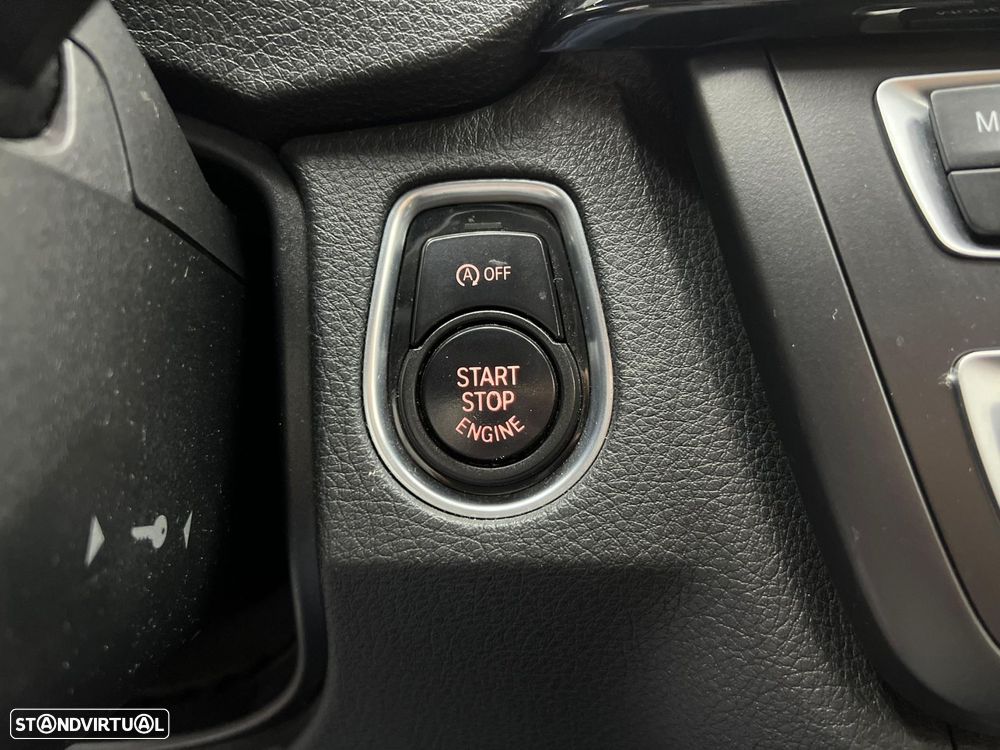 BMW 320 d Touring Pack M - 28