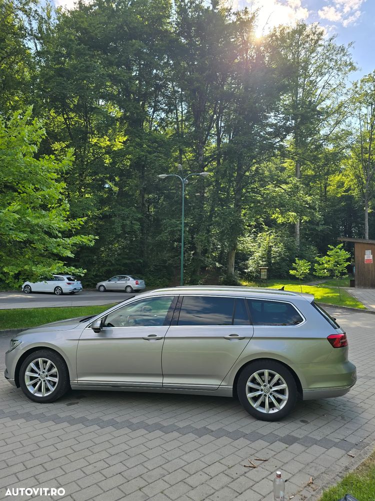 Volkswagen Passat 2.0 TDI Highline - 23