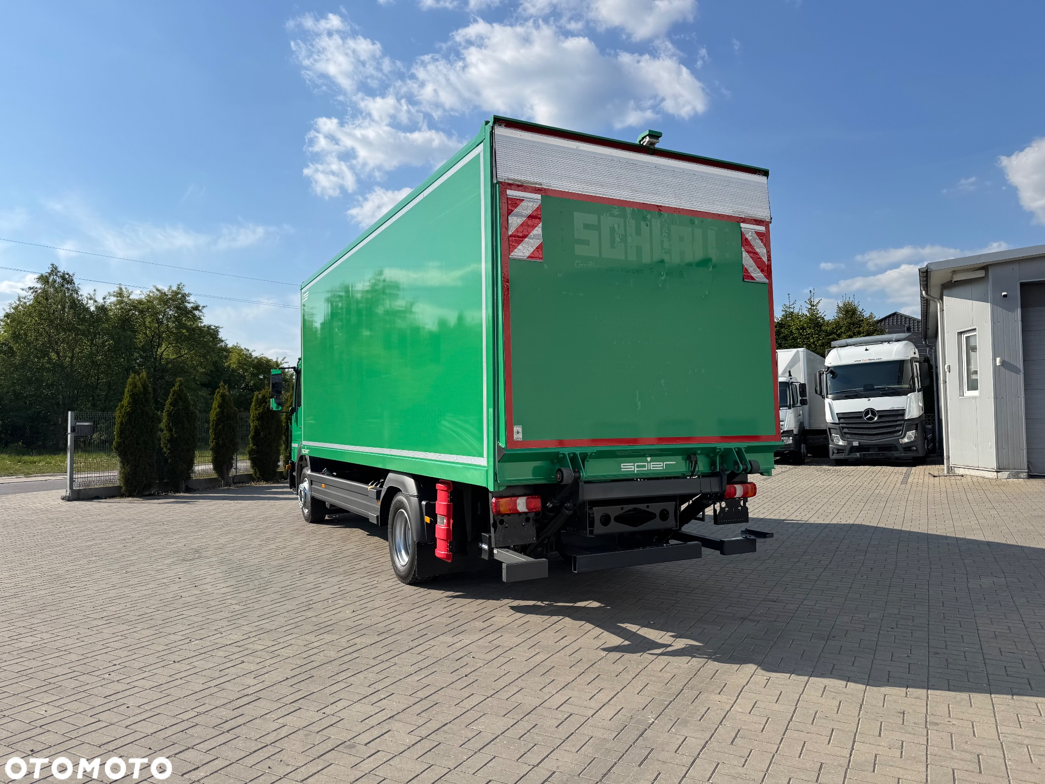 Mercedes-Benz ATEGO - 11