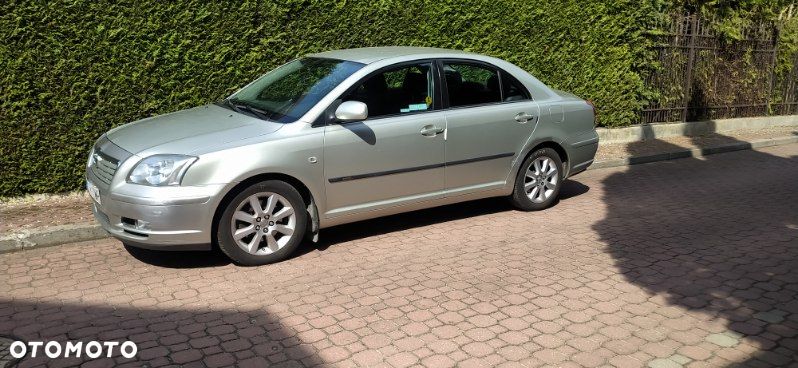 Toyota Avensis 2.0 VVT-i Sol - 1