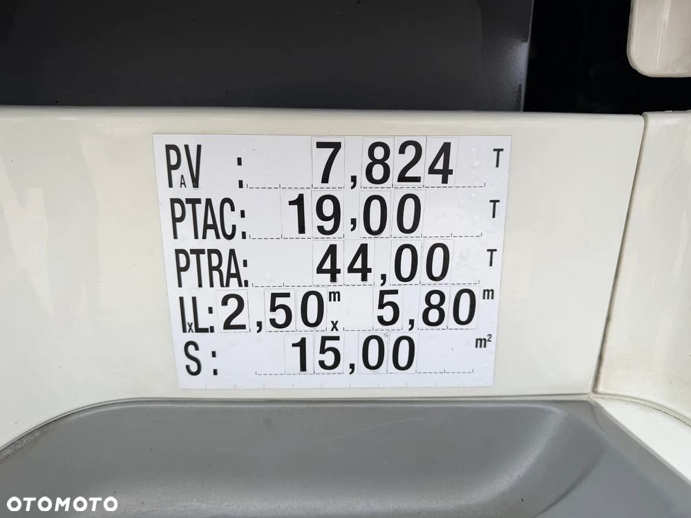 DAF XF106 480 EURO6 / 2020 / SPACE CAB / HYDRAULIKA - 18