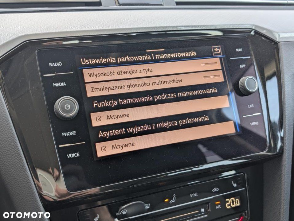 Volkswagen Passat - 23