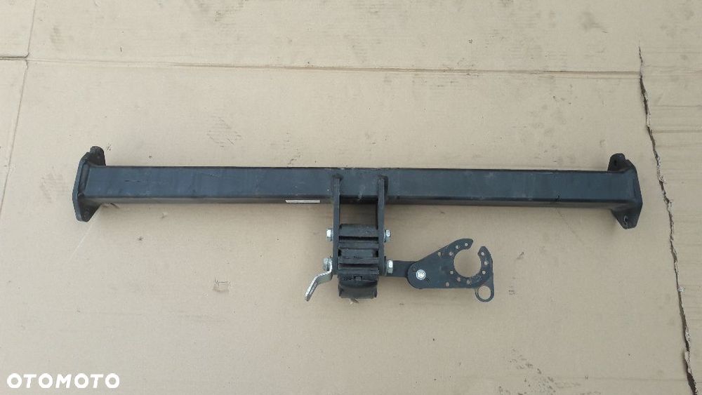 HAK HOLOWNICZY WPINANY AUDI A4 A5 B9 GDW 2131T60 - 2