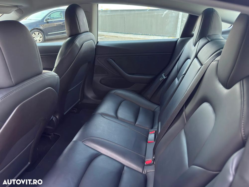 Tesla Model 3 Premium Langstreckenbatterie AWD Dual Motor - 6
