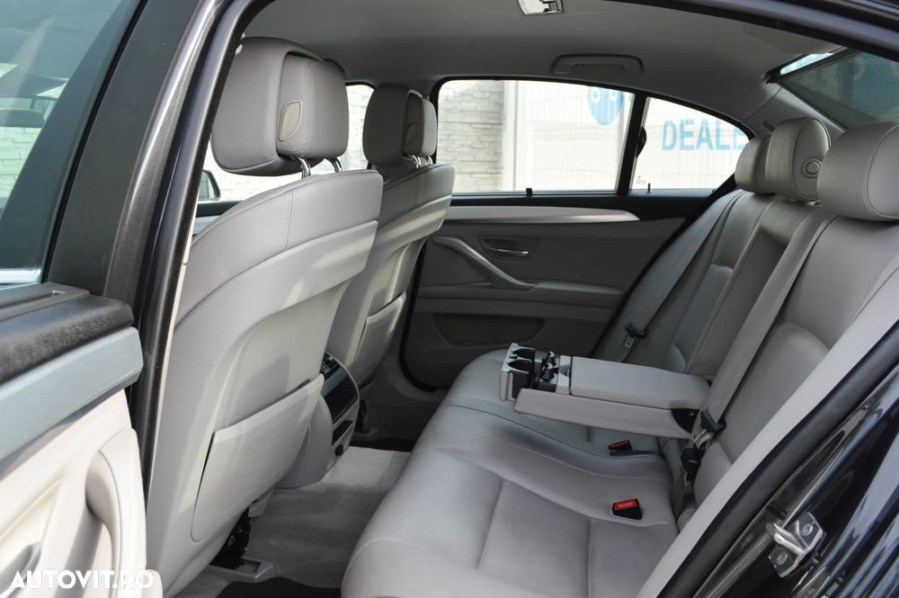 BMW Seria 5 525d xDrive - 20