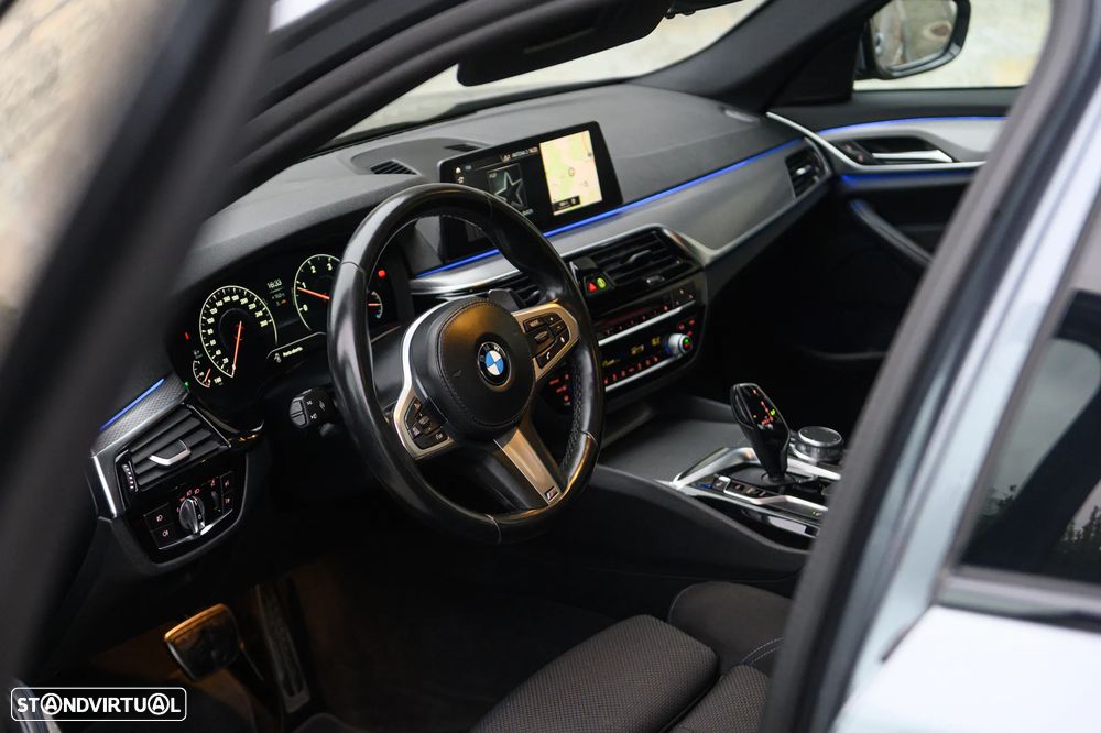 BMW 520 d Pack M Auto - 12