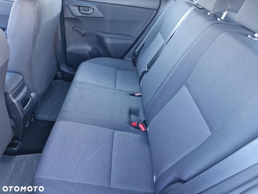 Toyota Auris - 14