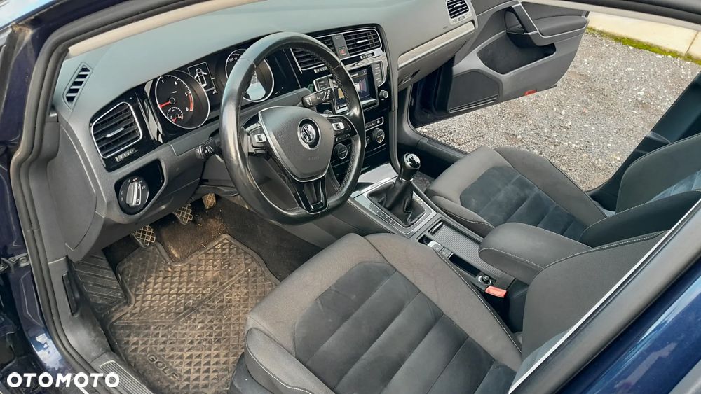 Volkswagen Golf - 7
