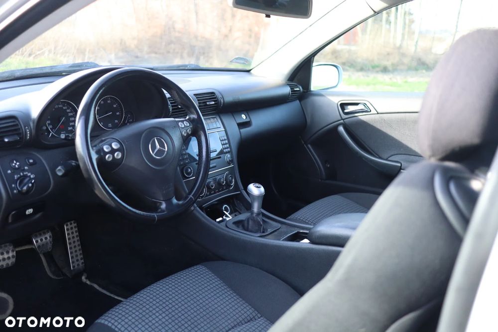 Mercedes-Benz Klasa C 230 Kompressor Sport Edition - 10