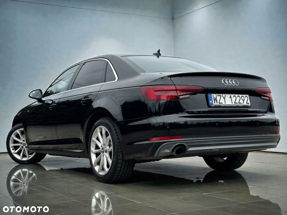 Audi A4 Limousine - 11