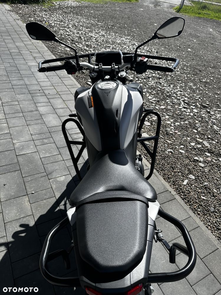 Yamaha MT - 7