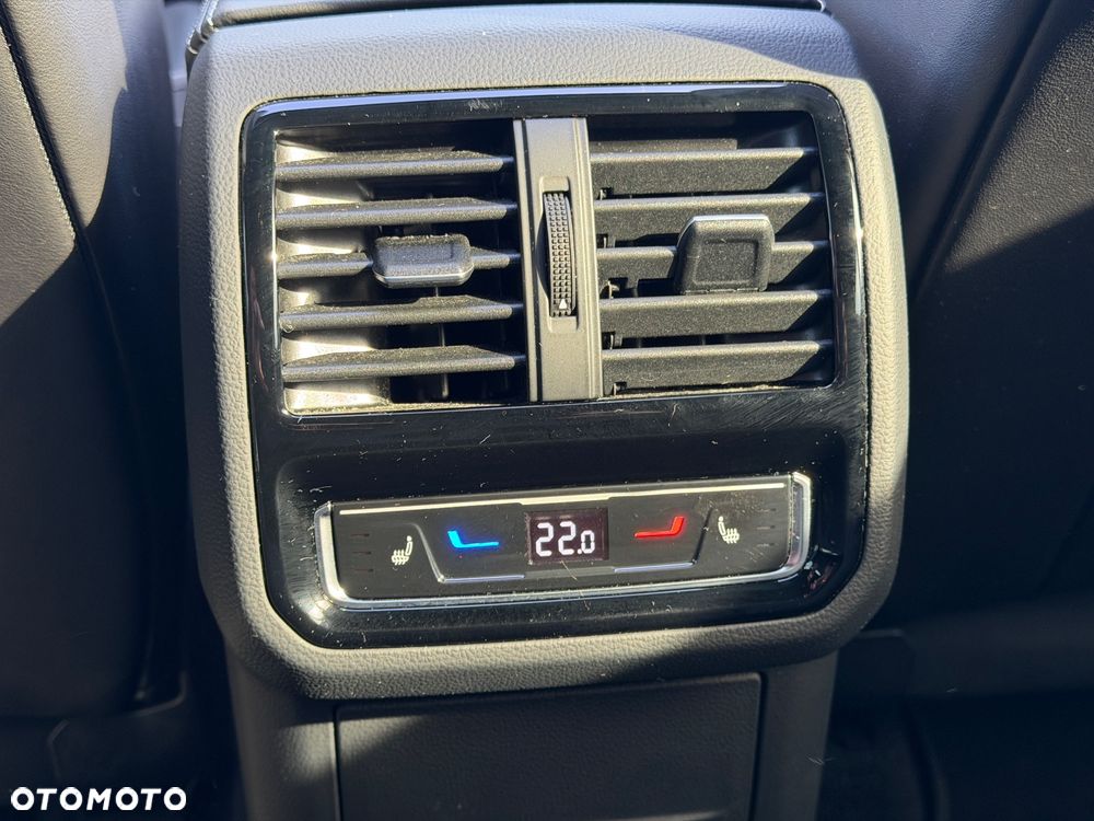 Volkswagen Arteon 2.0 TDI SCR 4Motion DSG R-Line - 22