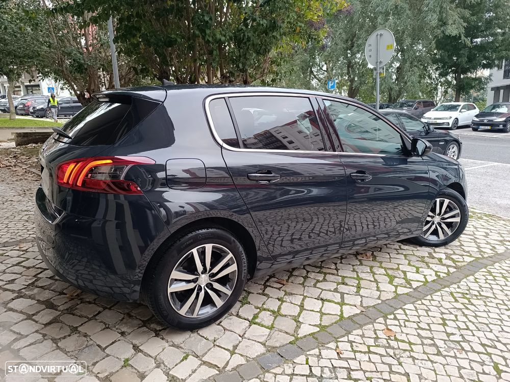 Peugeot 308 PureTech 130 EAT8 Allure - 3