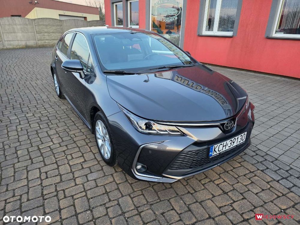 Toyota Corolla - 3