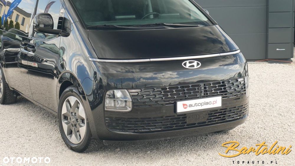 Hyundai Staria - 2