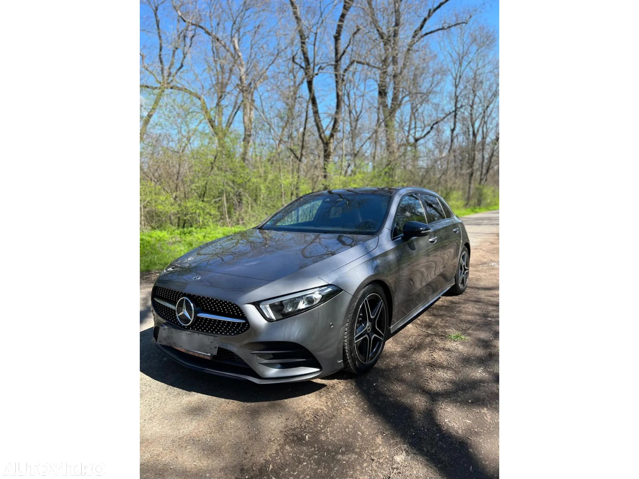 Mercedes-Benz A 180 7G-DCT AMG Line - 2