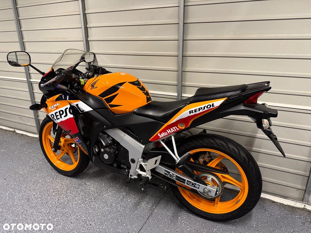 Honda CBR - 16