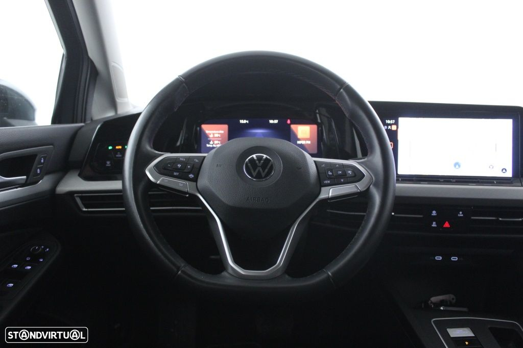 VW Golf 2.0 TDI Life DSG - 19