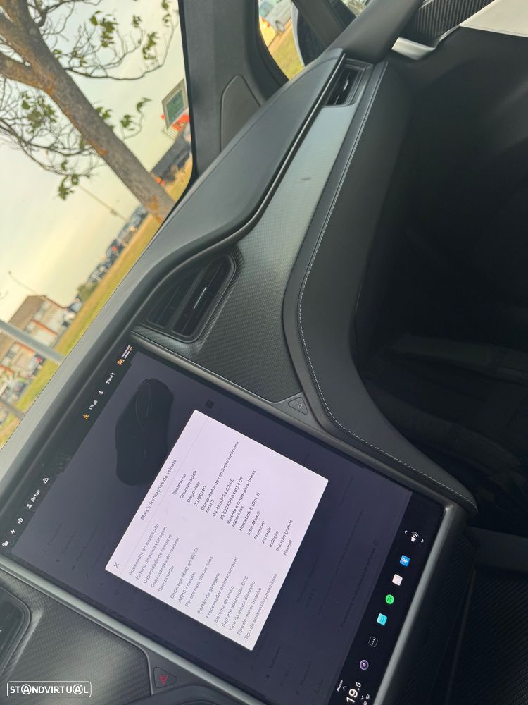 Tesla Model X P100D - 18