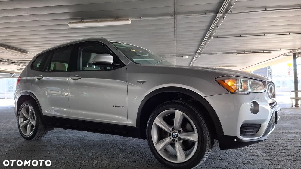 BMW X3 28i xDrive - 27