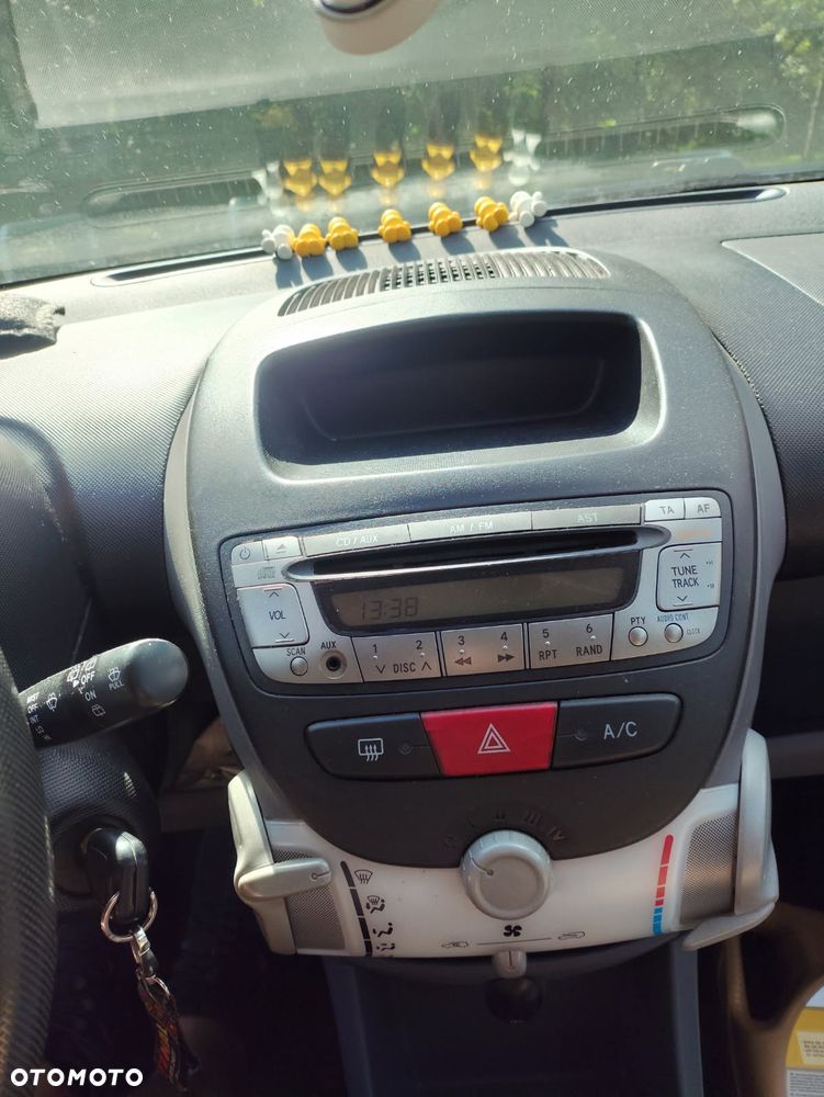 Peugeot 107 1.0 U Move - 3