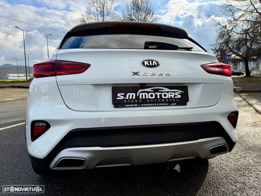 Kia XCeed 1.4 T-GDI Tech+SRF 7DCT - 6