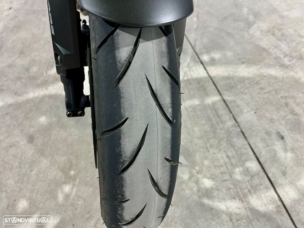 Honda CB 650R - 7