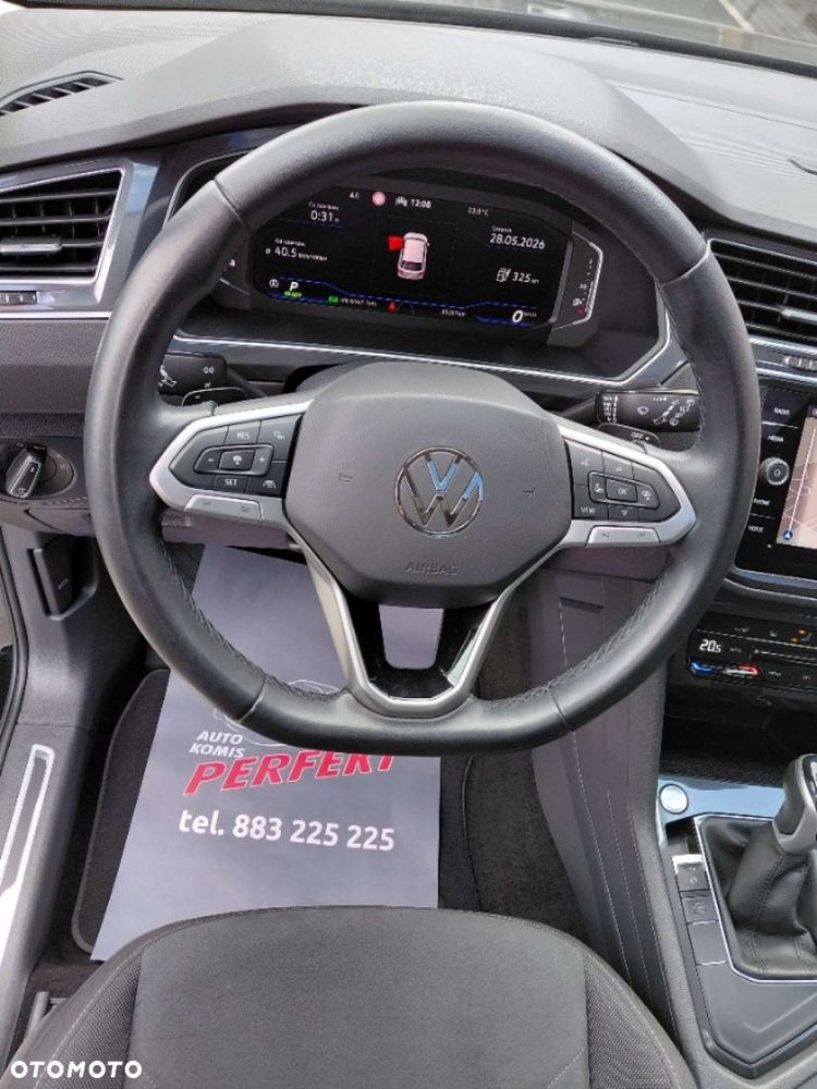 Volkswagen Tiguan - 16