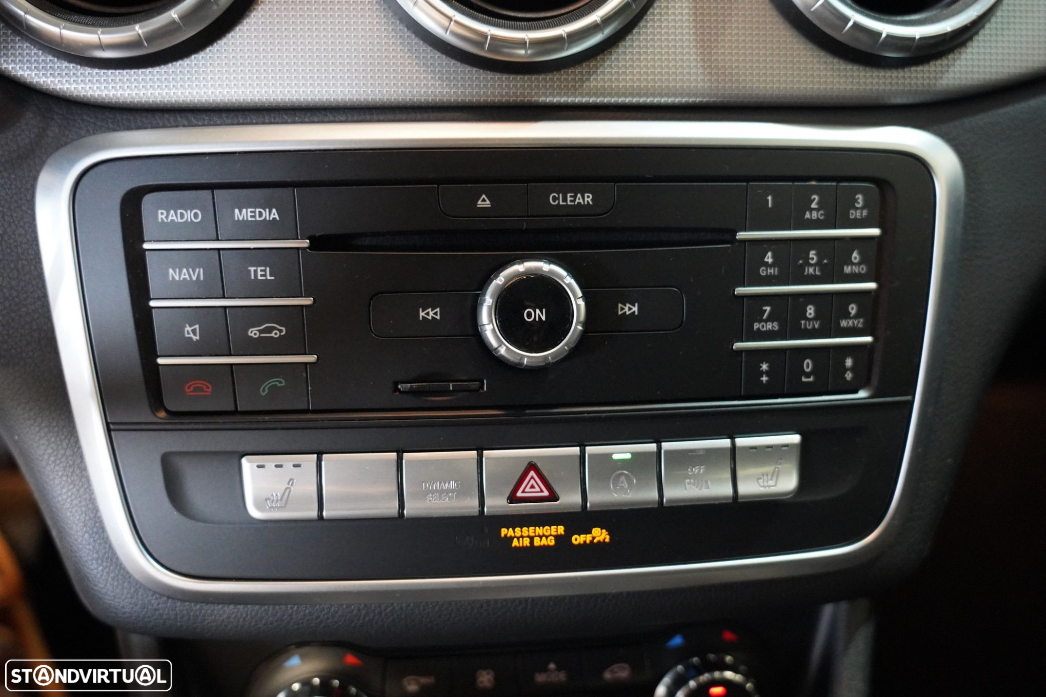 Mercedes-Benz CLA 180 - 16