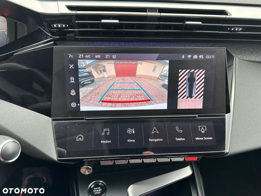 Peugeot 308 BlueHDi 130 EAT8 Allure - 23