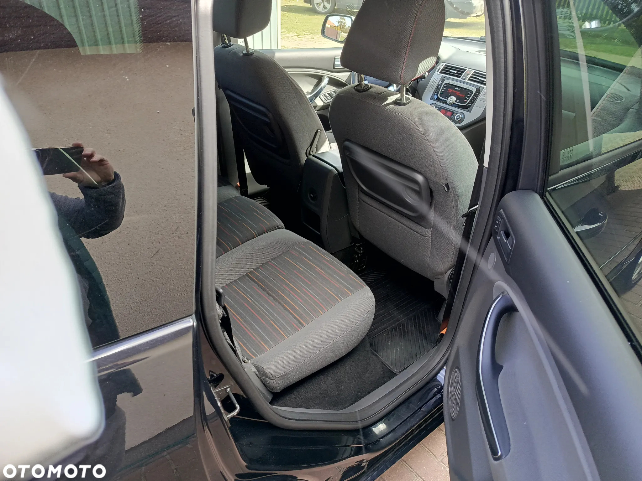 Ford C-MAX - 11
