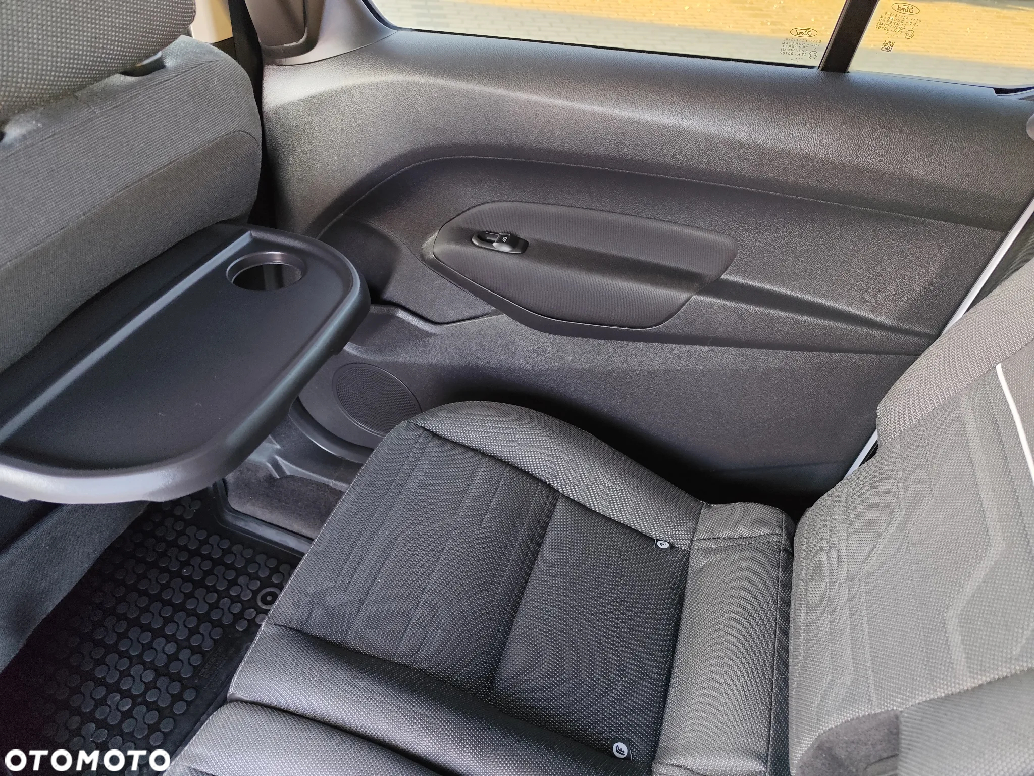 Ford Tourneo Connect Grand - 19