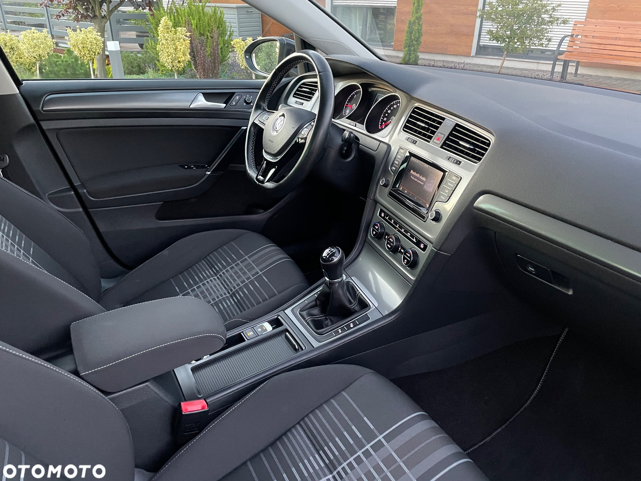 Volkswagen Golf 2.0 TDI BlueMotion Technology Lounge - 14