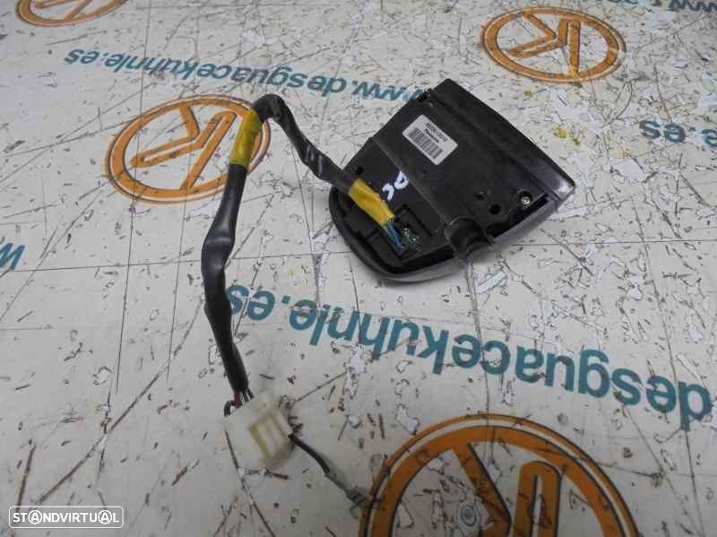 COMANDO VOLANTE TOYOTA COROLLA VERSO 2002 -8623013010 - 8