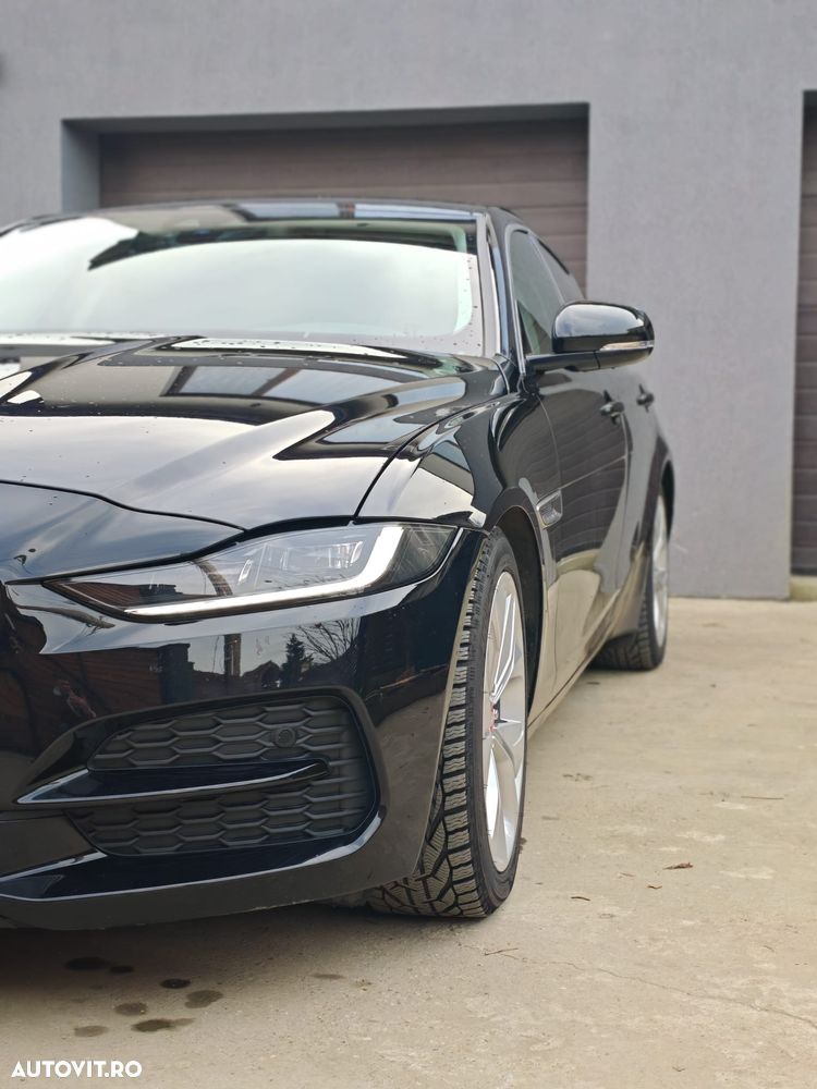 Jaguar XE P250 RWD Standard S - 5