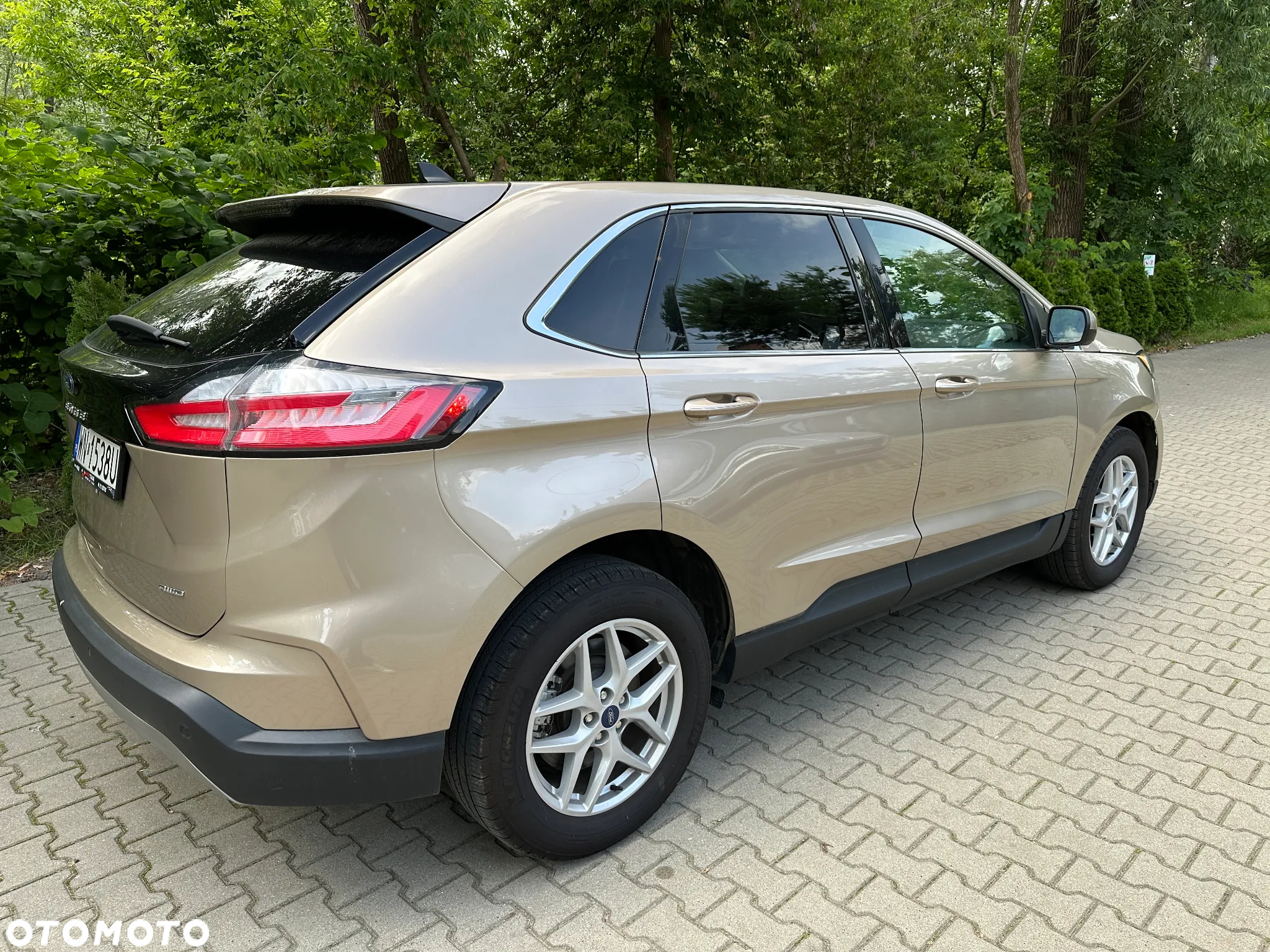 Ford Edge - 5