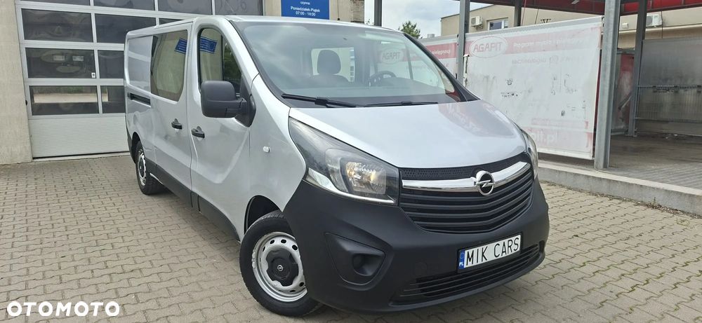 Opel Vivaro - 1