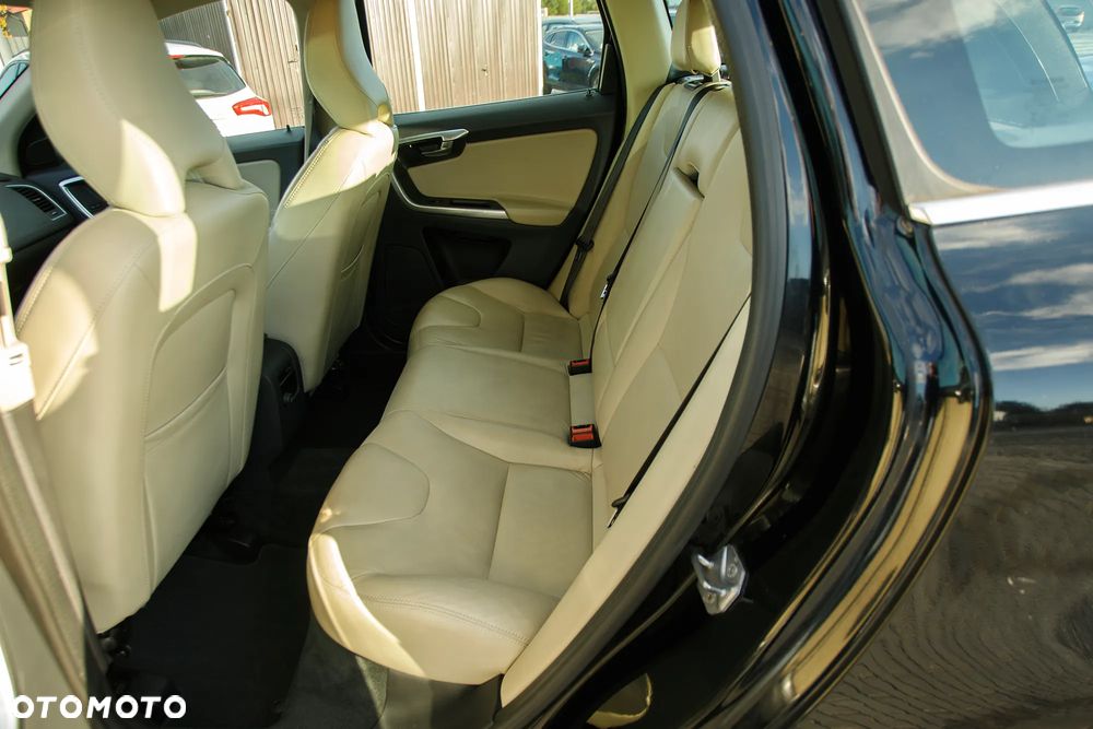 Volvo XC 60 D3 Summum - 27