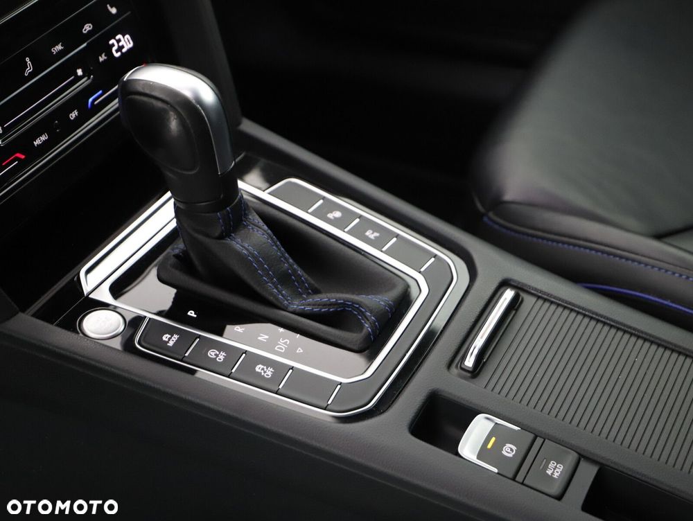 Volkswagen Arteon Shooting Brake 2.0 TSI 4Motion R DSG - 14