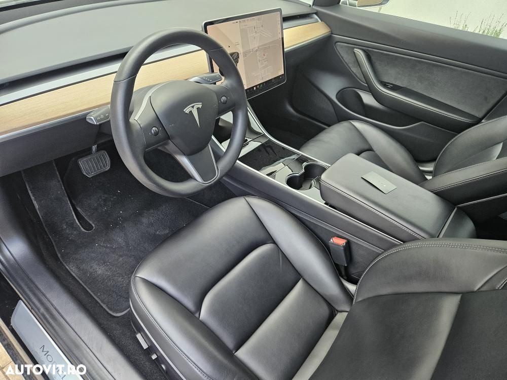 Tesla Model 3 Langstreckenbatterie Allradantrieb Dual Motor - 13