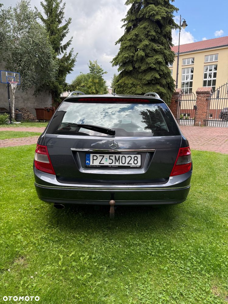 Mercedes-Benz Klasa C 200 (BlueEFFICIENCY) 7G-TRONIC Avantgarde - 10