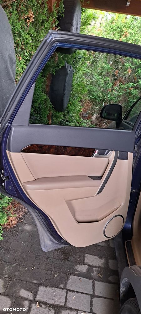 Chevrolet Captiva 3.2 Edition - 19