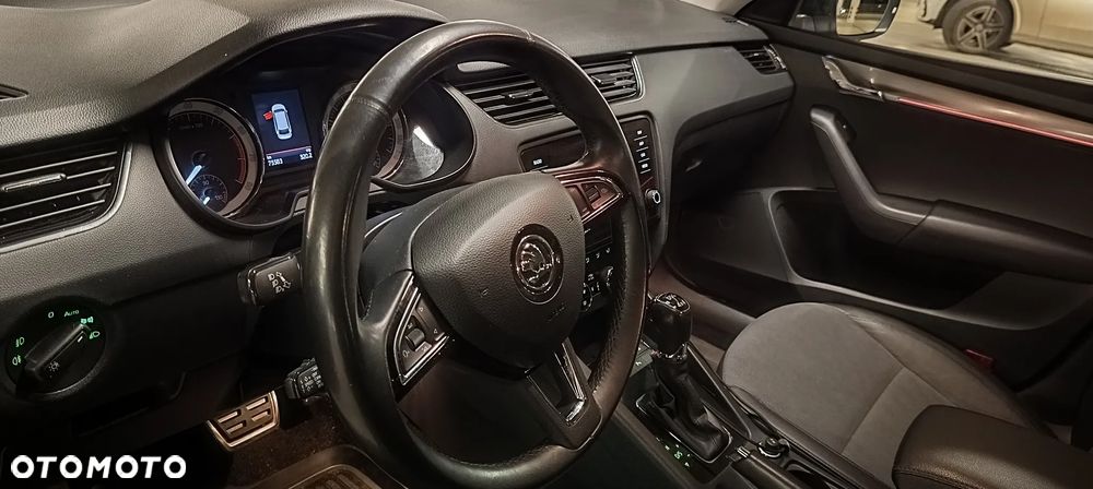 Skoda Octavia 2.0 TSI 4x4 Style DSG - 9