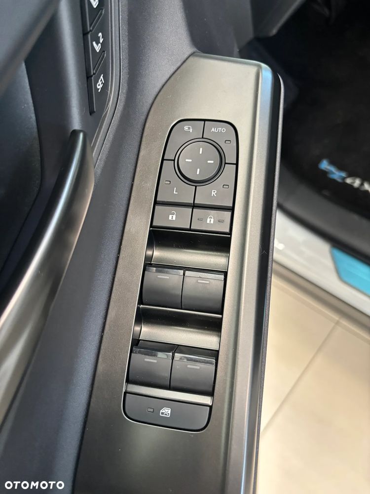 Toyota bZ4X 73.1kWh 4x4 Executive - 20