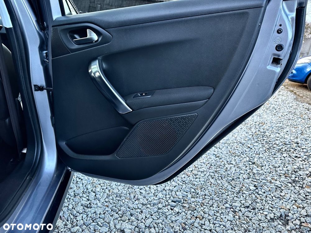 Peugeot 2008 120 VTI Business-Line - 18